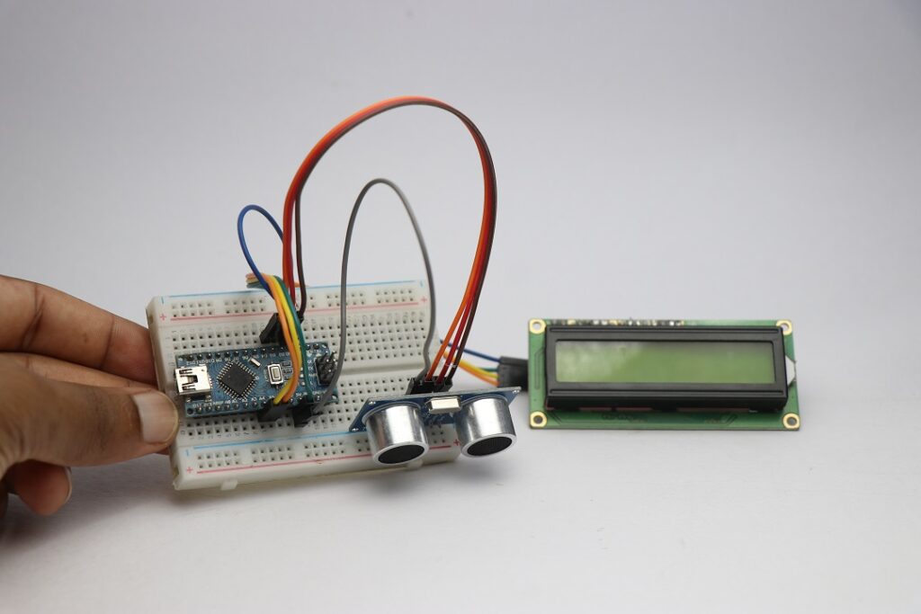 ultrasonic sensor distance measurement arduino 
circuit